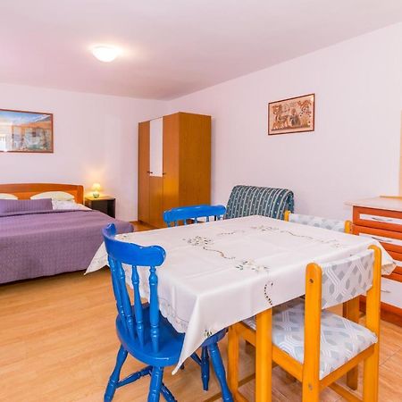 Cozy Apartments Emina Near The Sea 普莱曼图拉 外观 照片